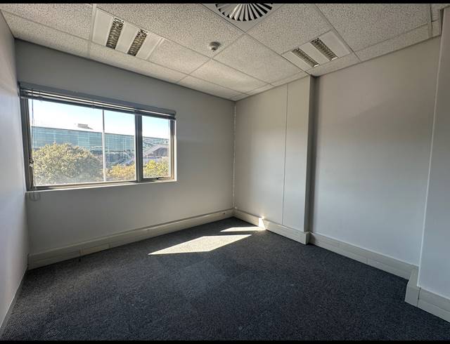 680M² OFFICE TO LET IN CENTURION CENTRAL